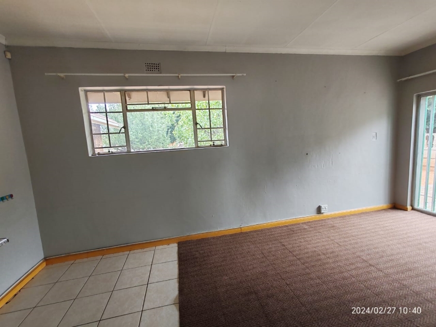3 Bedroom Property for Sale in Vaalpark Free State